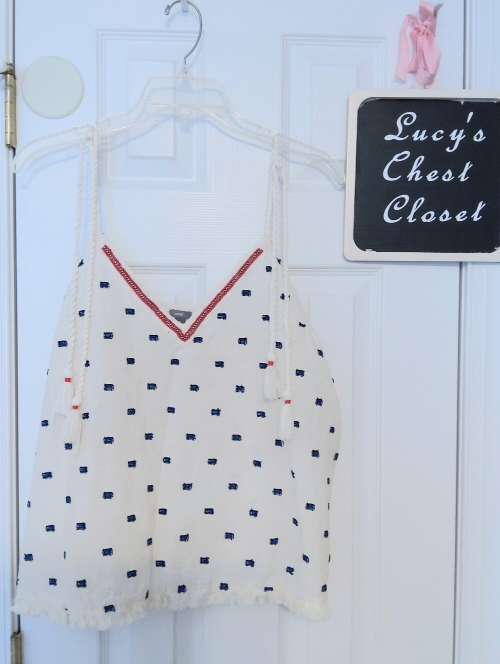 aerie White V-Neck Tank with Navy Embroidery and Pink Beaded Trim XL
